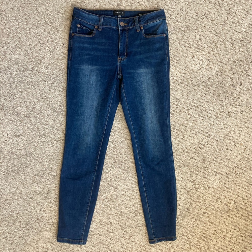 Tahari Kelly Classic Skinny Dark Wash Jeans, Size 4